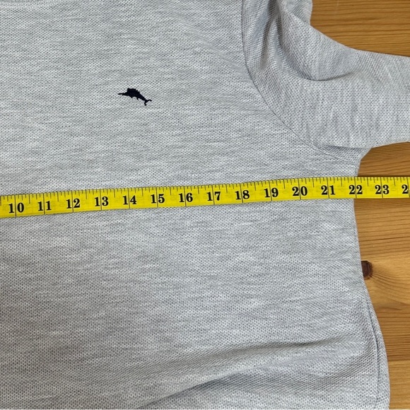 Tommy Bahama | Men’s Gray Embroidered Logo Long Sleeve Crew Neck Shirt - Picture 7 of 8
